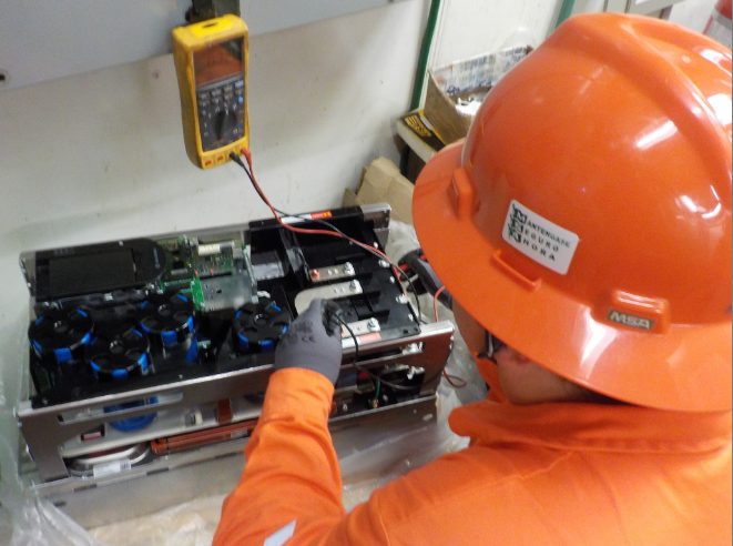 Verificación de la estructura de poder del variador PowerFlex con Fluke 789