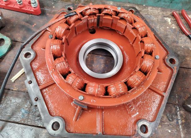 Mantenimiento a generador Cummins 125 KVA